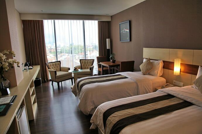 Imagen de la habitación del Hotel California Bandung. Foto 16