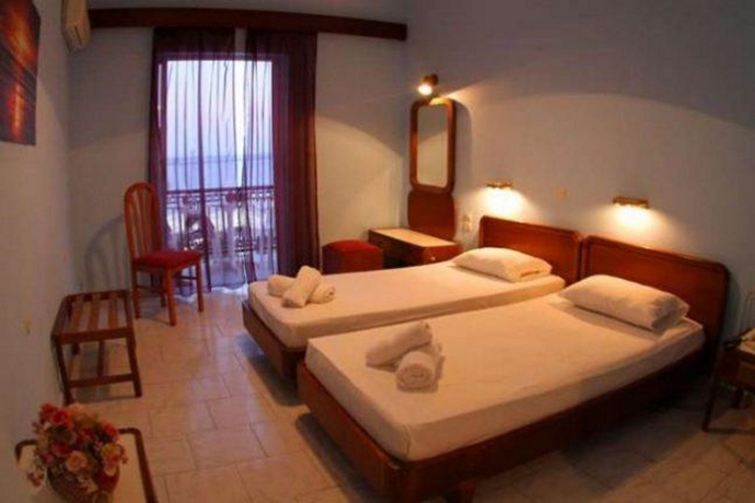 Imagen general del Hotel California Beach - Adults Only. Foto 3