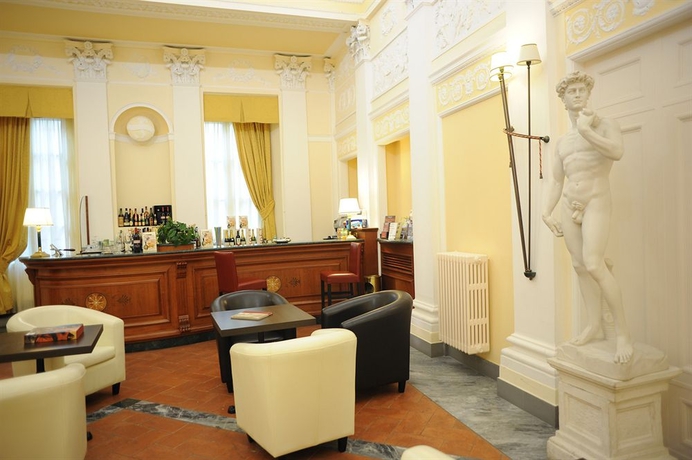 Imagen del bar/restaurante del Hotel California, Florencia. Foto 2