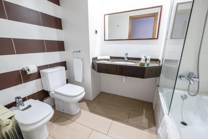 Imagen de la habitación del Hotel California Garden. Foto 13