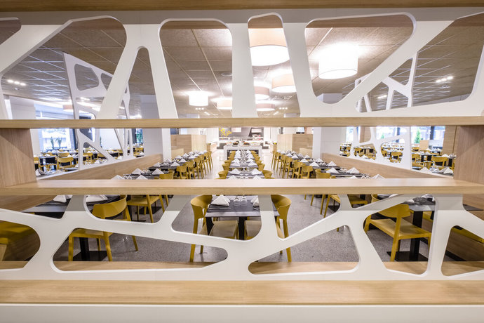 Imagen del bar/restaurante del Hotel California Garden. Foto 6