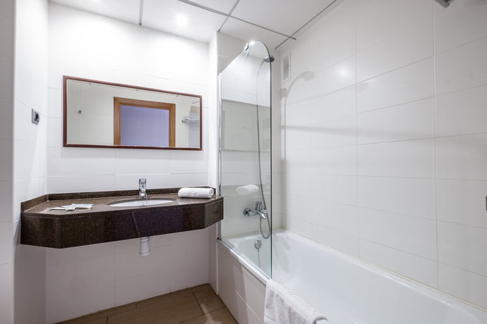 Imagen de la habitación del Hotel California Garden. Foto 15