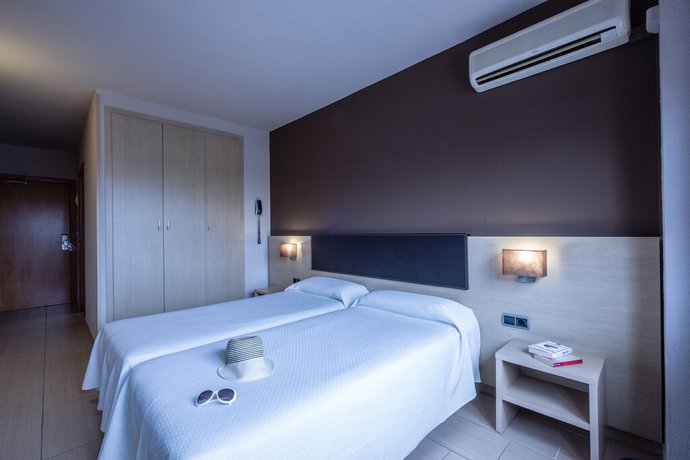 Imagen de la habitación del Hotel California Garden. Foto 17