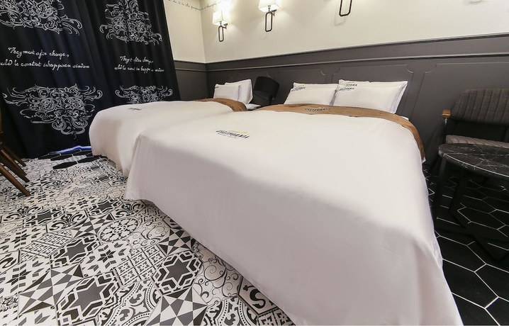 Imagen de la habitación del Hotel California, Guri. Foto 10