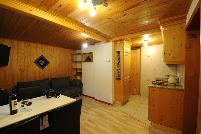 Imagen de la habitación del Hotel California House Klosters. Foto 12