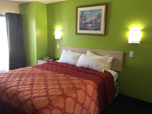 Imagen de la habitación del Hotel California Inn and Suites Adelanto Us 395. Foto 7