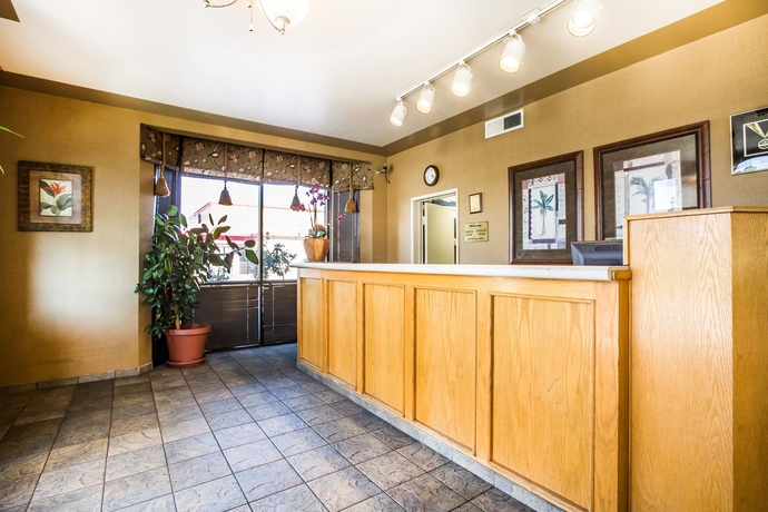 Imagen de los interiores del Hotel California Inn and Suites Bakersfield. Foto 14