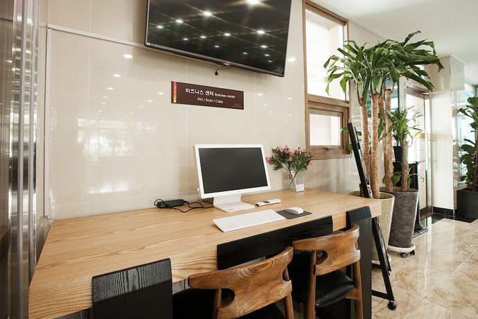 Imagen de los interiores del Hotel California Jeju. Foto 17