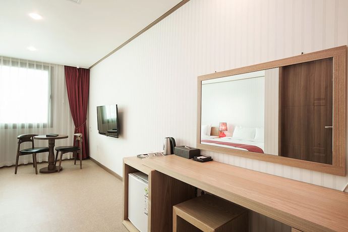 Imagen de la habitación del Hotel California Jeju. Foto 10