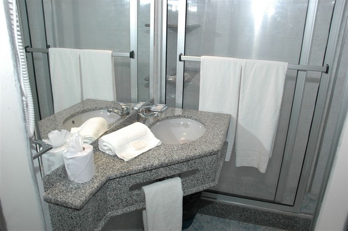 Imagen de la habitación del Hotel California, Montevideo. Foto 3