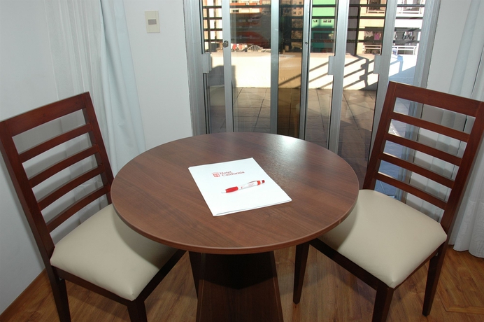 Imagen de la habitación del Hotel California, Montevideo. Foto 4