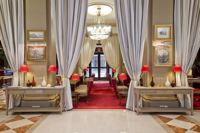 Imagen de los interiores del Hotel California Paris Champs-Elysées. Foto 12