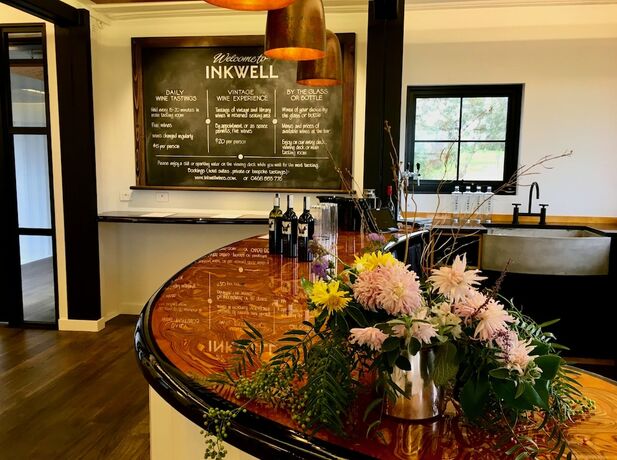 Imagen de los interiores del Hotel California Road At Inkwell Wines. Foto 36