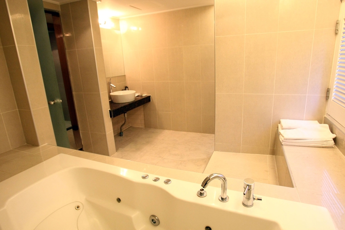 Imagen de la habitación del Hotel California Seocho. Foto 13