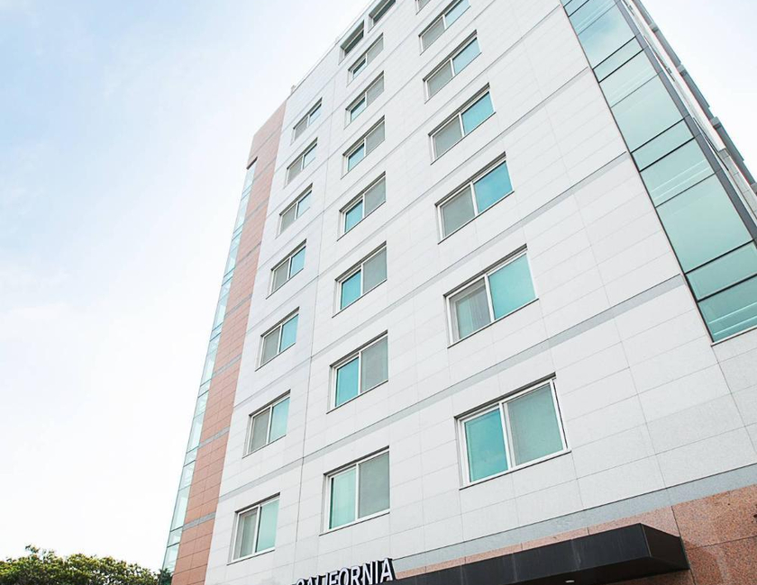 Imagen general del Hotel California, Seogwipo. Foto 5
