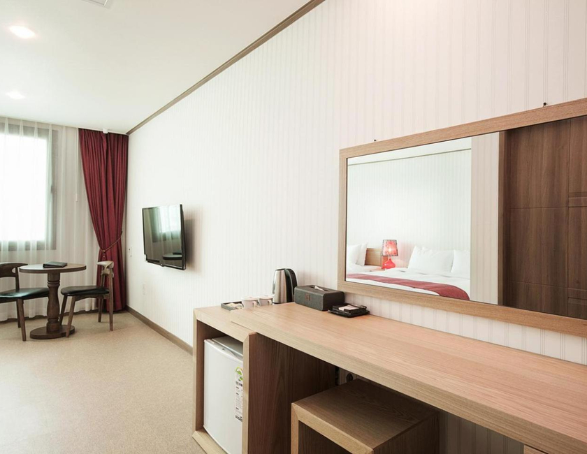 Imagen general del Hotel California, Seogwipo. Foto 16