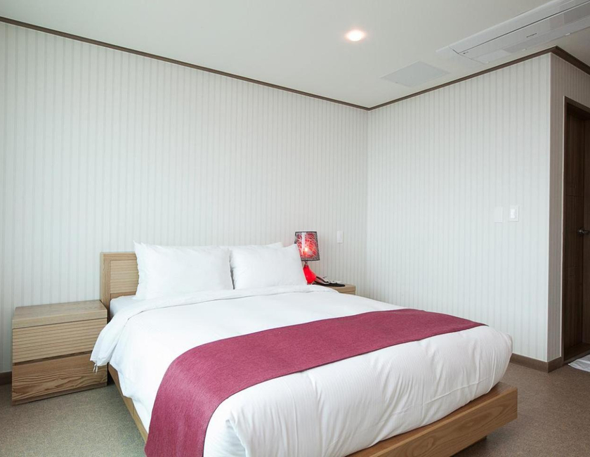 Imagen general del Hotel California, Seogwipo. Foto 23