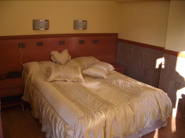 Imagen de la habitación del Hotel California, Sofia. Foto 4