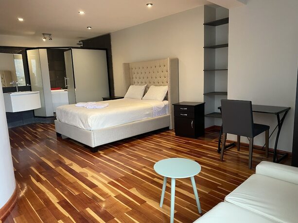 Imagen de la habitación del Hotel California Urubamba. Foto 16