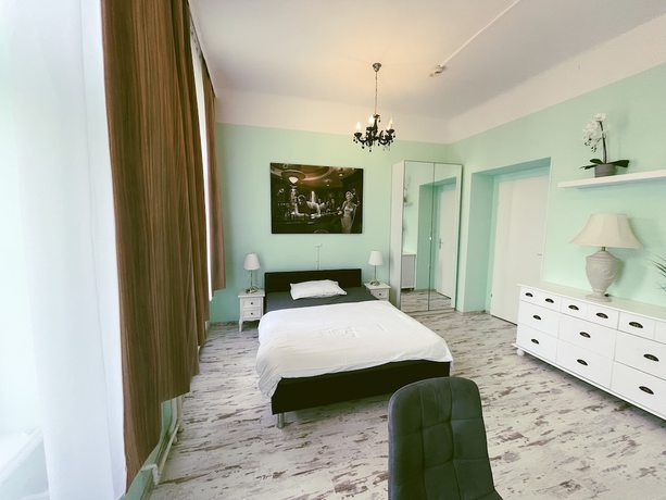 Imagen de la habitación del Hotel California, Viena. Foto 3