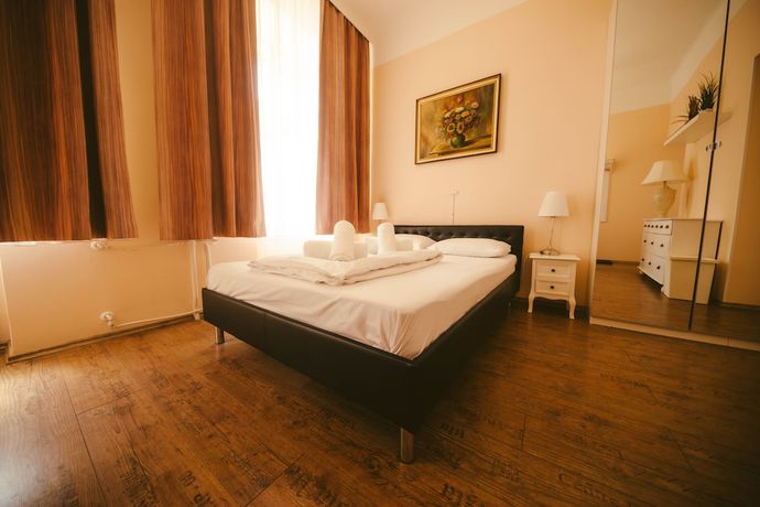 Imagen de la habitación del Hotel California, Viena. Foto 6