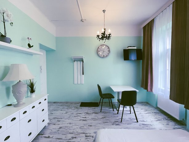 Imagen de la habitación del Hotel California, Viena. Foto 8