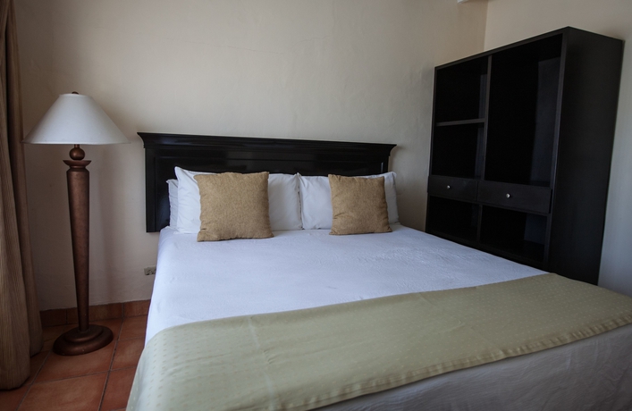 Imagen de la habitación del Hotel California Villas Y. Foto 15