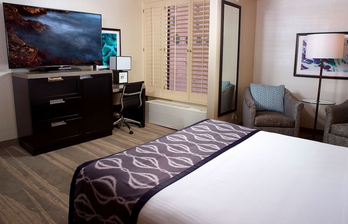 Imagen de la habitación del Hotel California and Casino. Foto 11