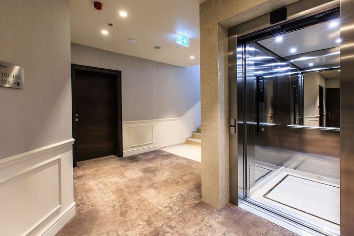 Imagen de los interiores del Hotel California by Aycon. Foto 16