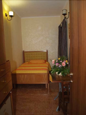 Imagen de la habitación del Hotel Caligola Resort. Foto 4