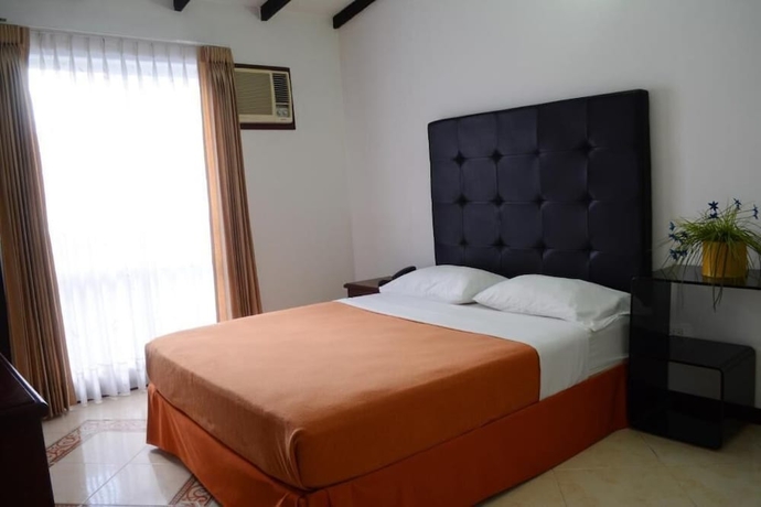 Imagen de la habitación del Hotel Calima Real. Foto 10
