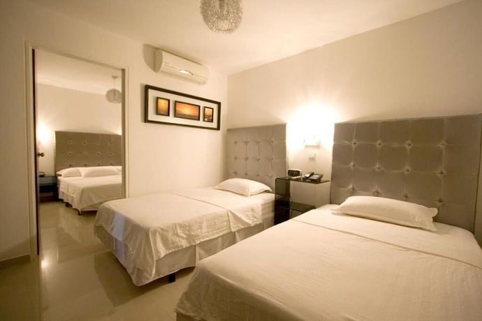 Imagen de la habitación del Hotel Calima Real. Foto 14