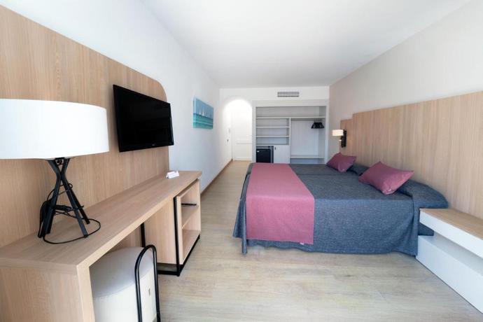 Imagen de la habitación del Hotel Calimera Fido Gardens. Foto 5