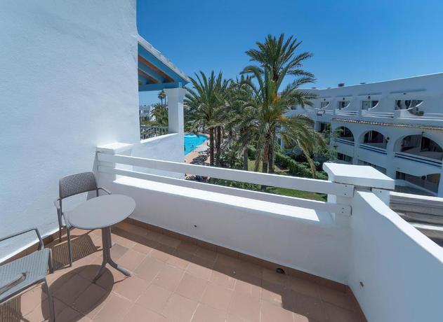 Imagen de los exteriores del Hotel Calimera Fido Gardens. Foto 13