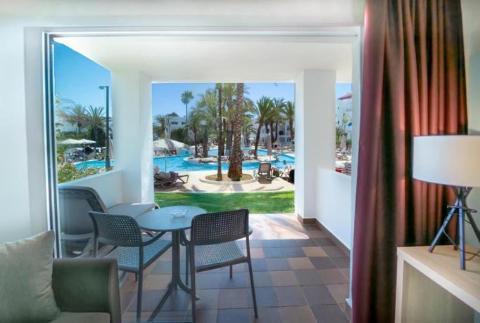 Imagen de los exteriores del Hotel Calimera Fido Gardens. Foto 15