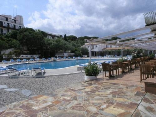 Imagen general del Hotel Calina. Foto 2