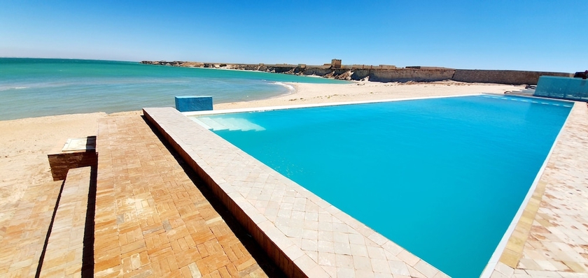 Imagen de la piscina del Hotel Calipau Riad Maison d'H&ocirc;tes. Foto 14