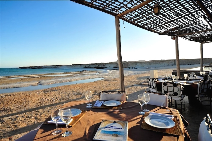 Imagen del bar/restaurante del Hotel Calipau Sahara. Foto 7