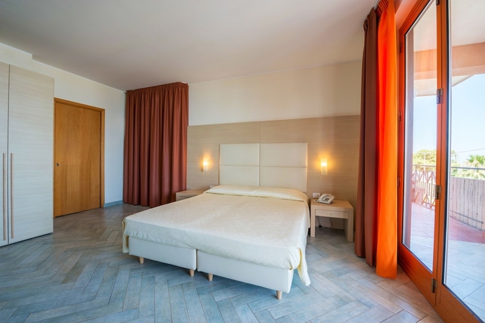 Imagen de la habitación del Hotel Calipso. Foto 3