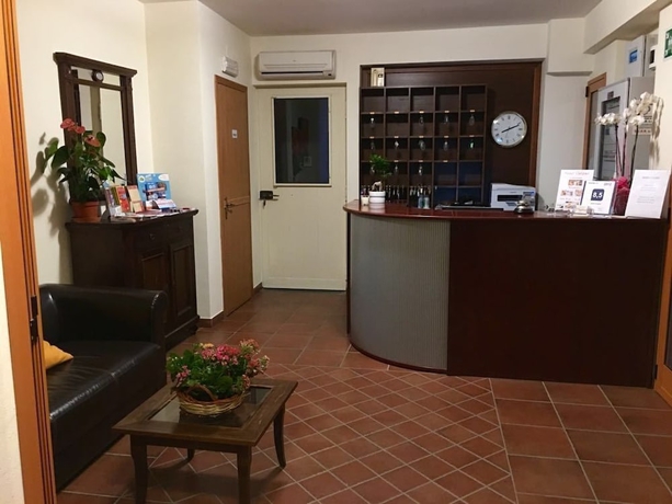 Imagen de los interiores del Hotel Calipso. Foto 18