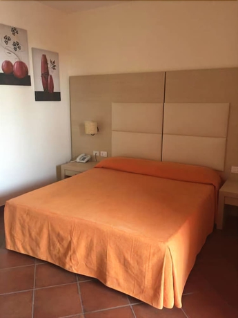 Imagen de la habitación del Hotel Calipso. Foto 16