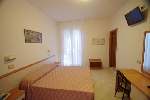 Imagen de la habitación del Hotel Calipso, Lido degli Estensi. Foto 17