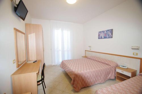 Imagen de la habitación del Hotel Calipso, Lido degli Estensi. Foto 18