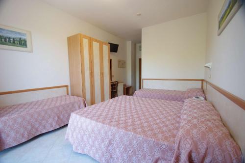 Imagen de la habitación del Hotel Calipso, Lido degli Estensi. Foto 19