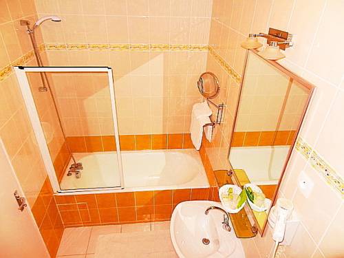 Imagen de la habitación del Hotel Calisola. Foto 3