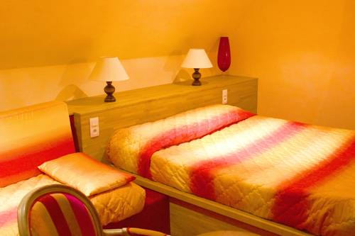 Imagen de la habitación del Hotel Calisola. Foto 10