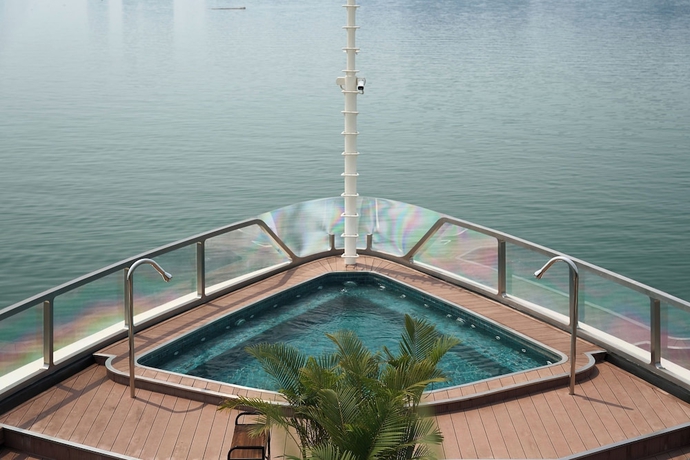 Imagen de la habitación del Hotel Calista Cruise - A Ha Long Bay Spectacle. Foto 12