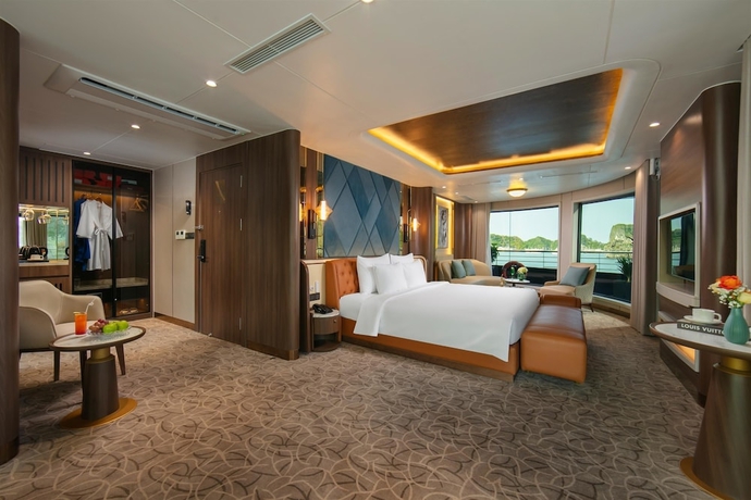 Imagen de la habitación del Hotel Calista Luxury Cruise. Foto 7