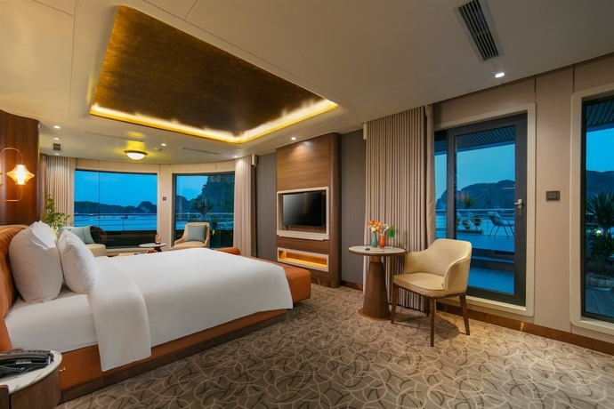 Imagen de la habitación del Hotel Calista Luxury Cruise. Foto 8