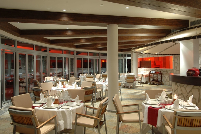Imagen del bar/restaurante del Hotel Calista Luxury Resort - All Inclusive. Foto 3